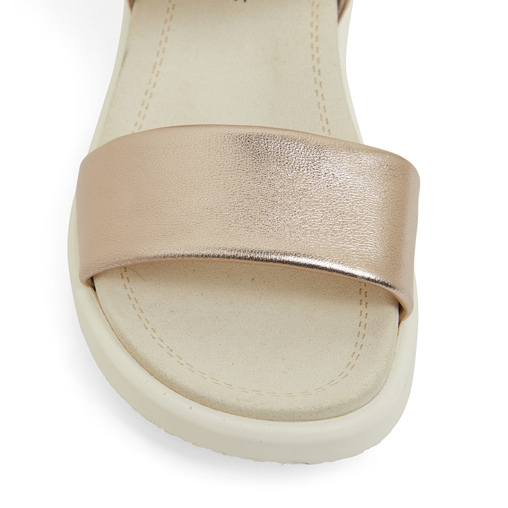 Falcon Sandal in Soft Gold Leather