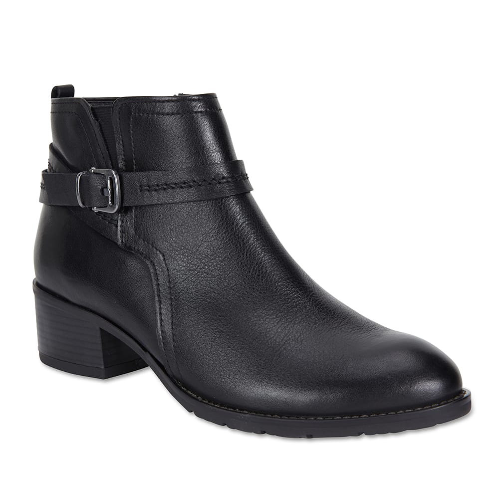 Fitzroy Boot in Black Leather