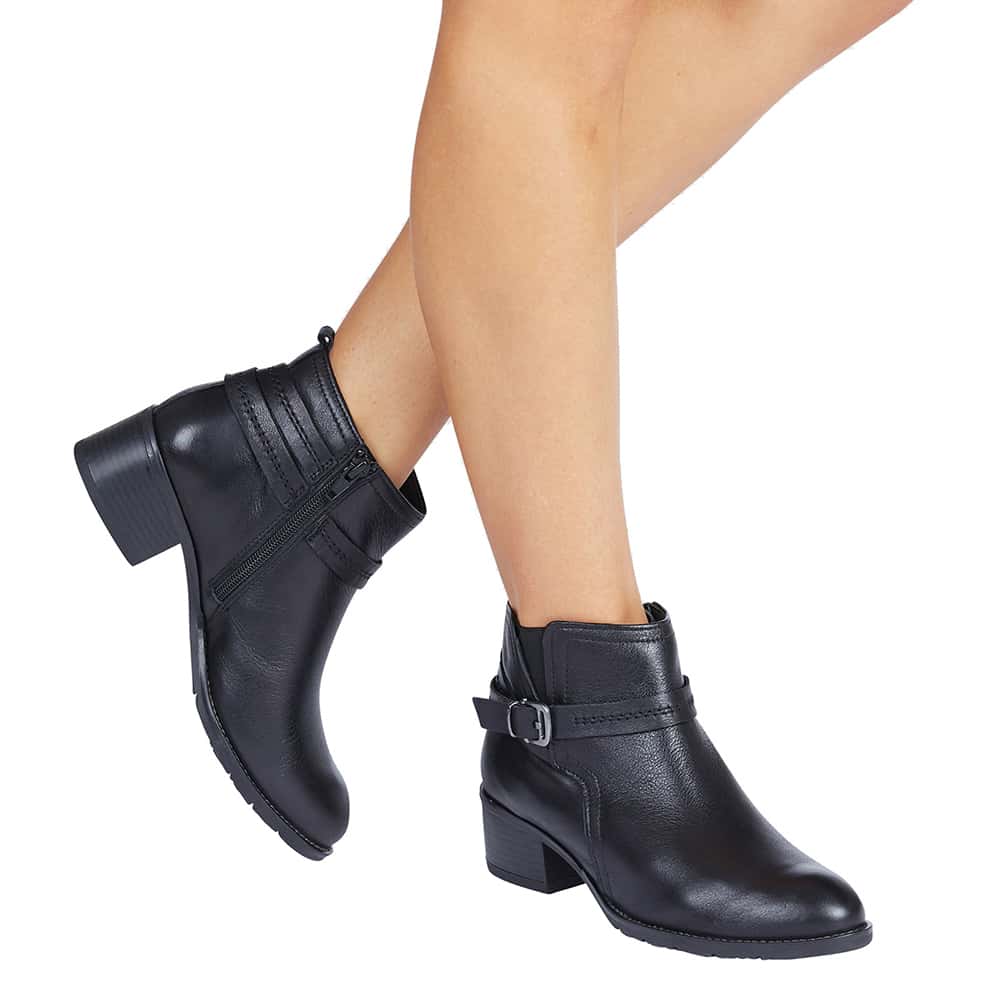 Fitzroy Boot in Black Leather