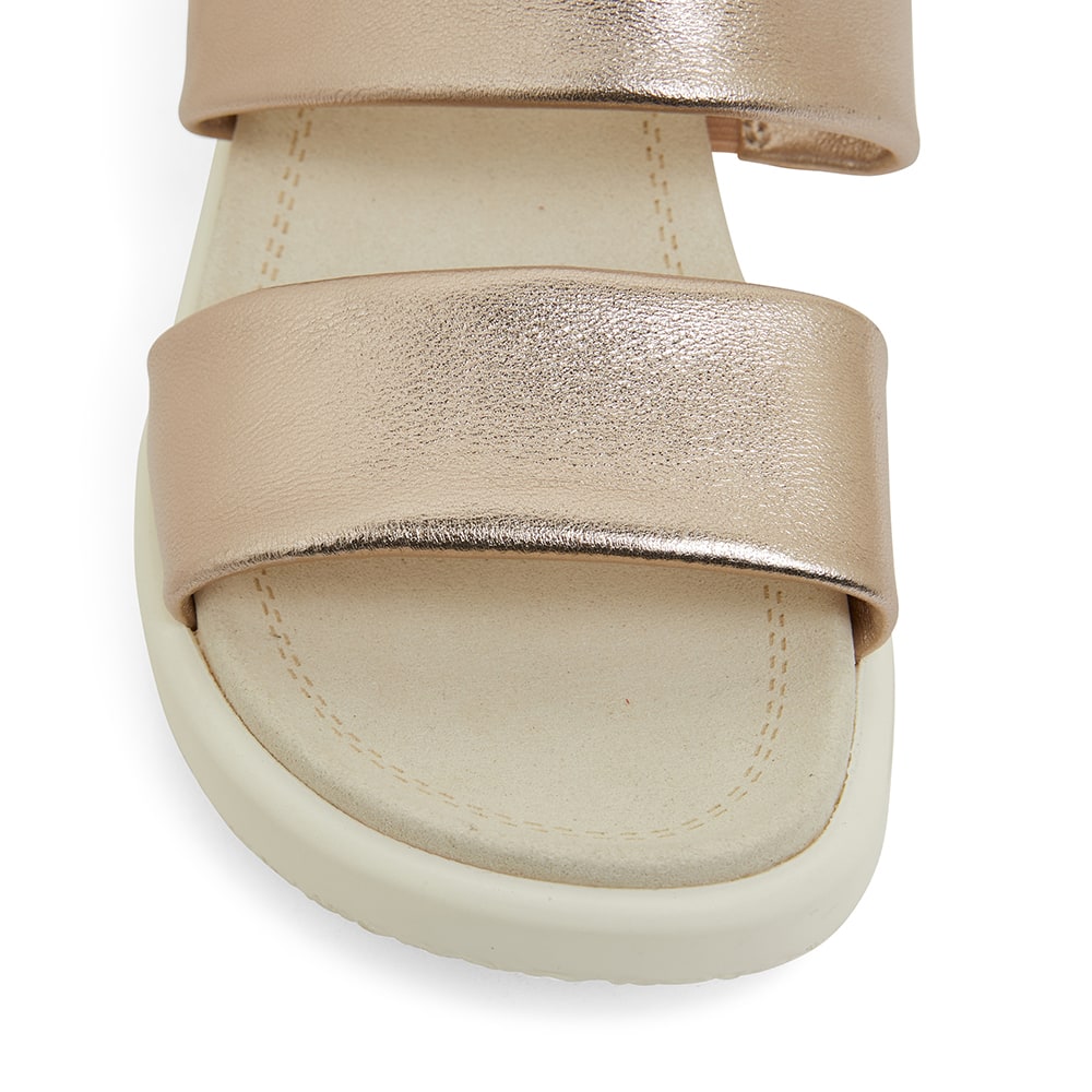 Fleet Slide in Soft Gold Leather