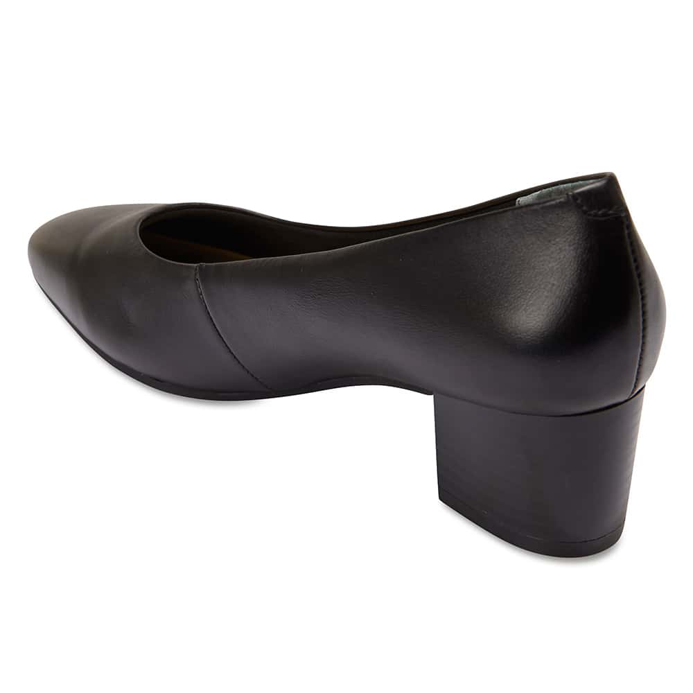 Gamma Heel in Black Leather