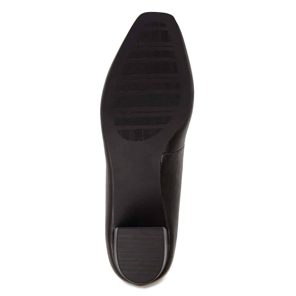 Gamma Heel in Black Leather