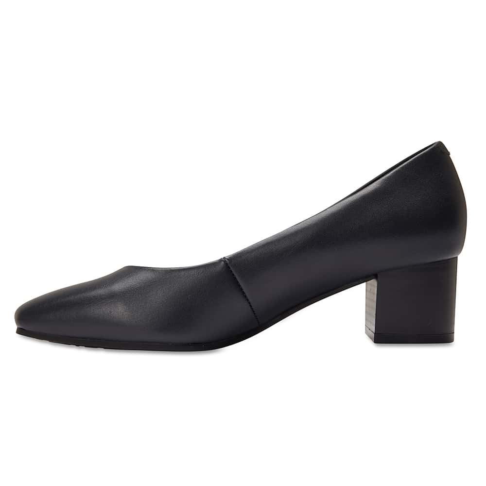 Gamma Heel in Navy Leather