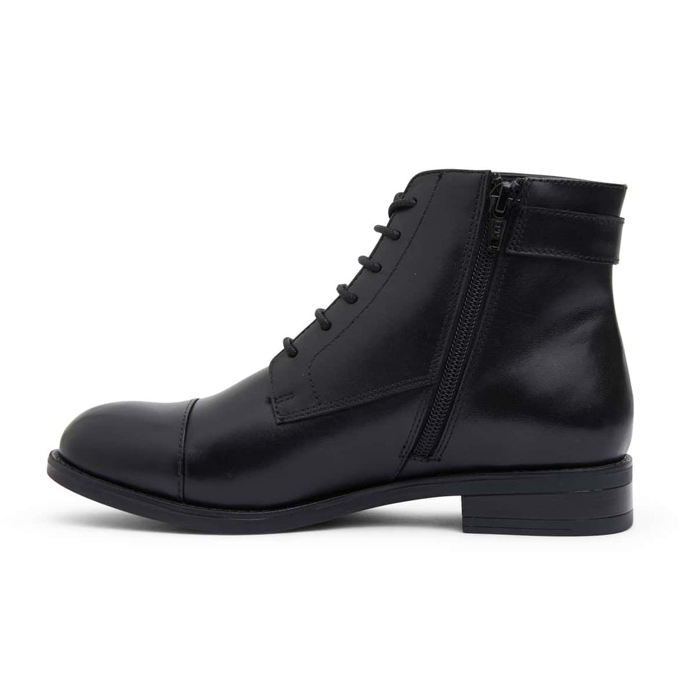 Gene Boot in Black Leather