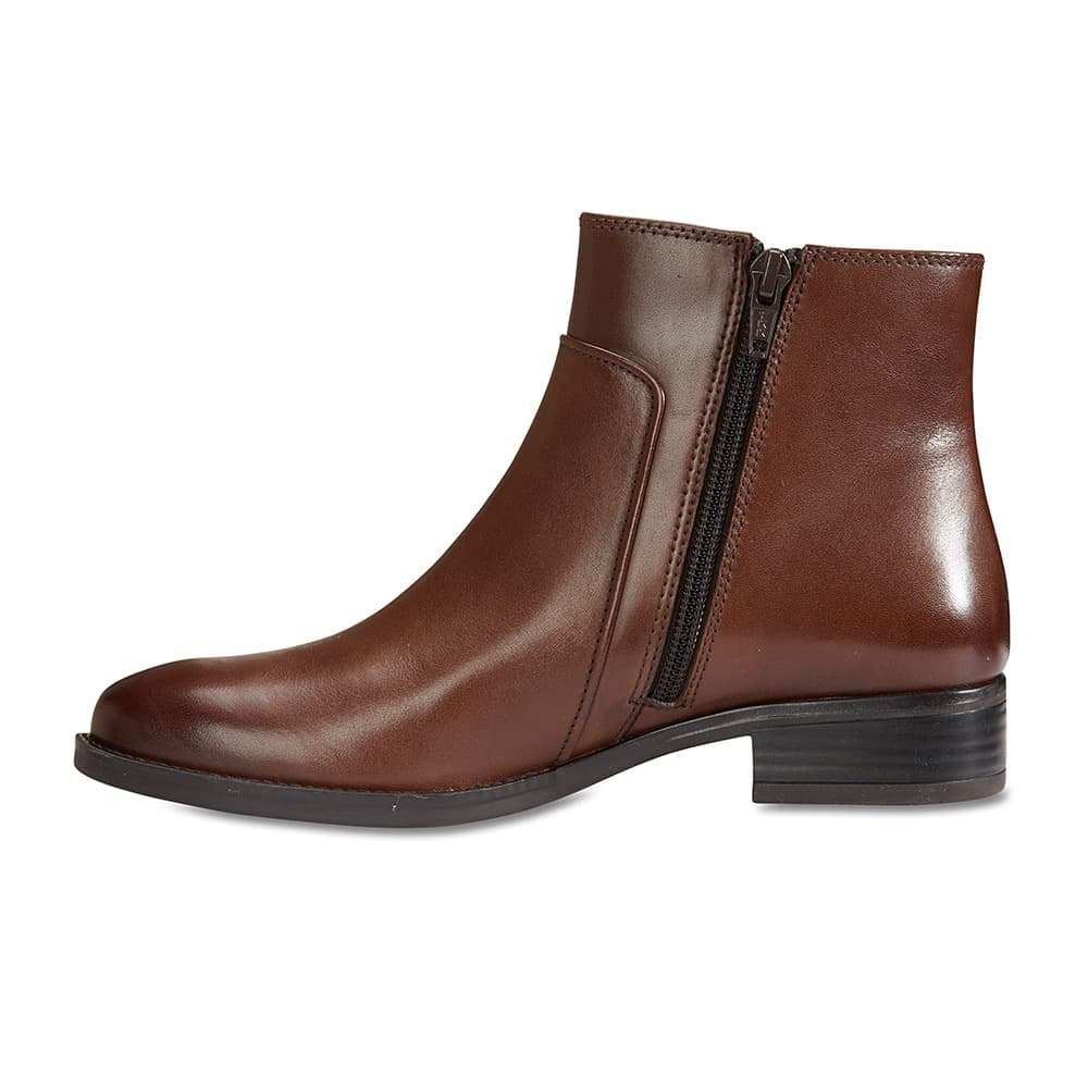 Glasgow Boot in Brown Leather