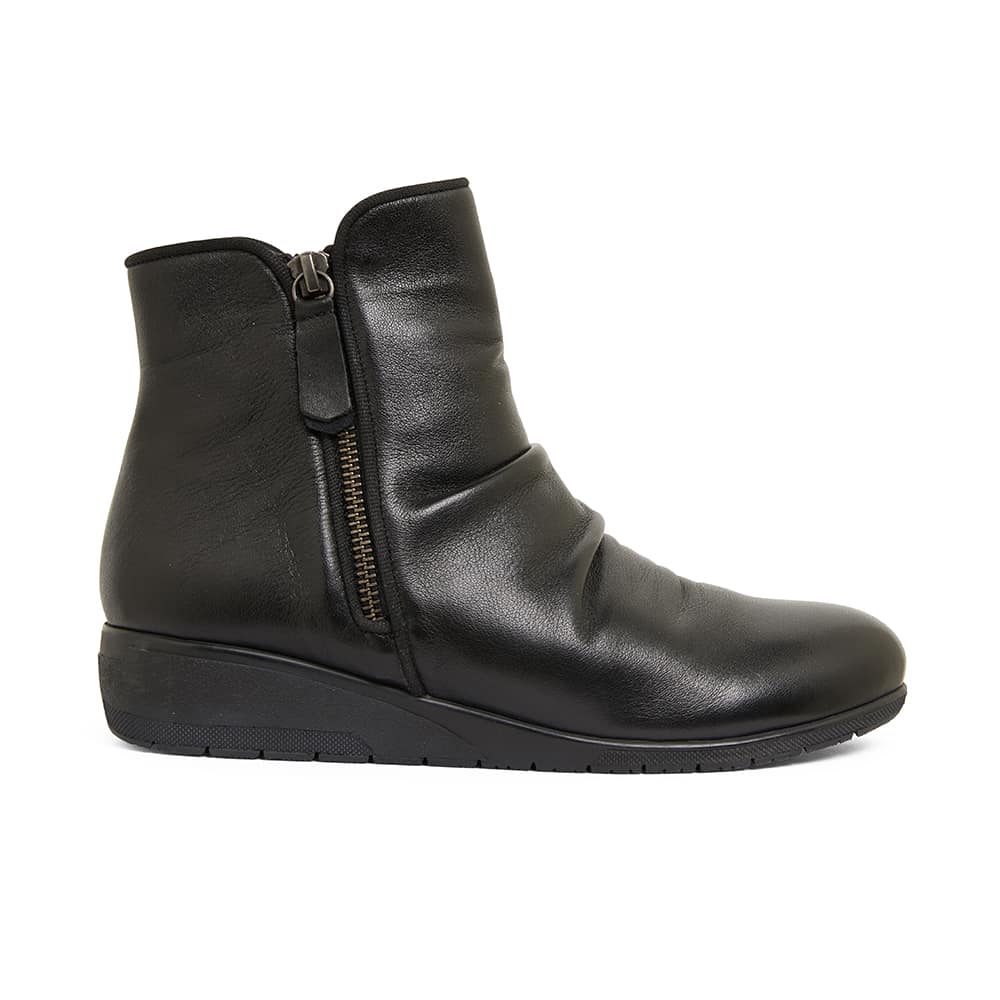 Hayden Boot in Black Leather