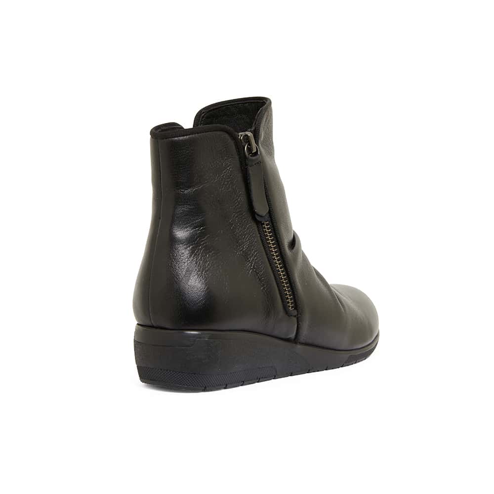 Hayden Boot in Black Leather