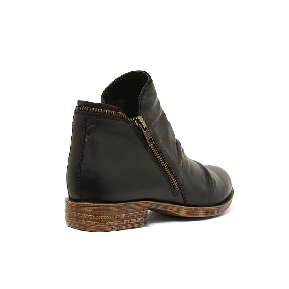 Hotham Boot in Black Leather