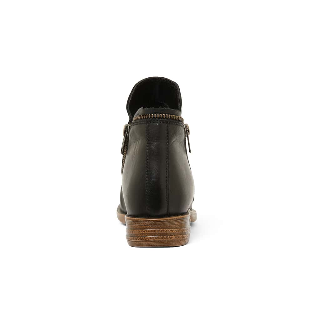 Hotham Boot in Black Leather