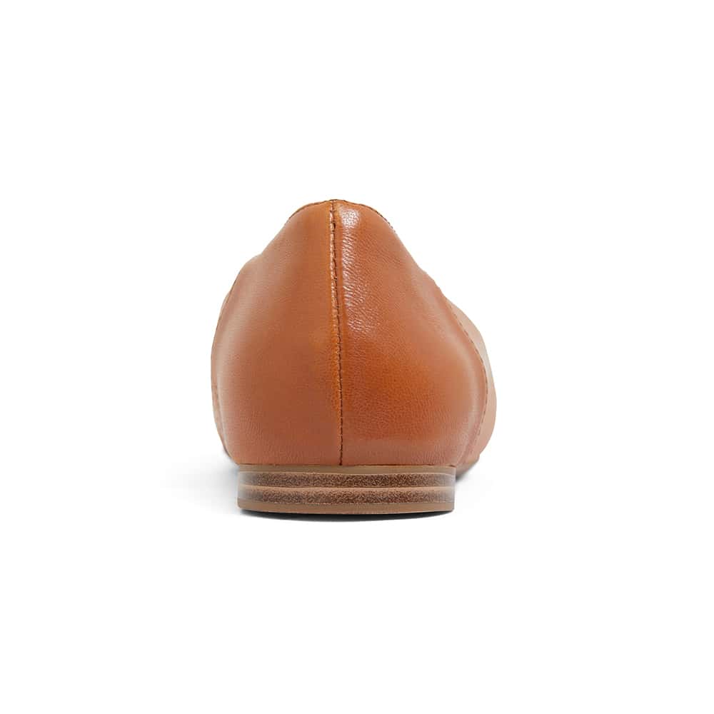 Hugo Flat in Cognac Leather
