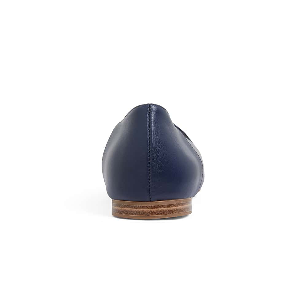 Hugo Flat in Navy Leather