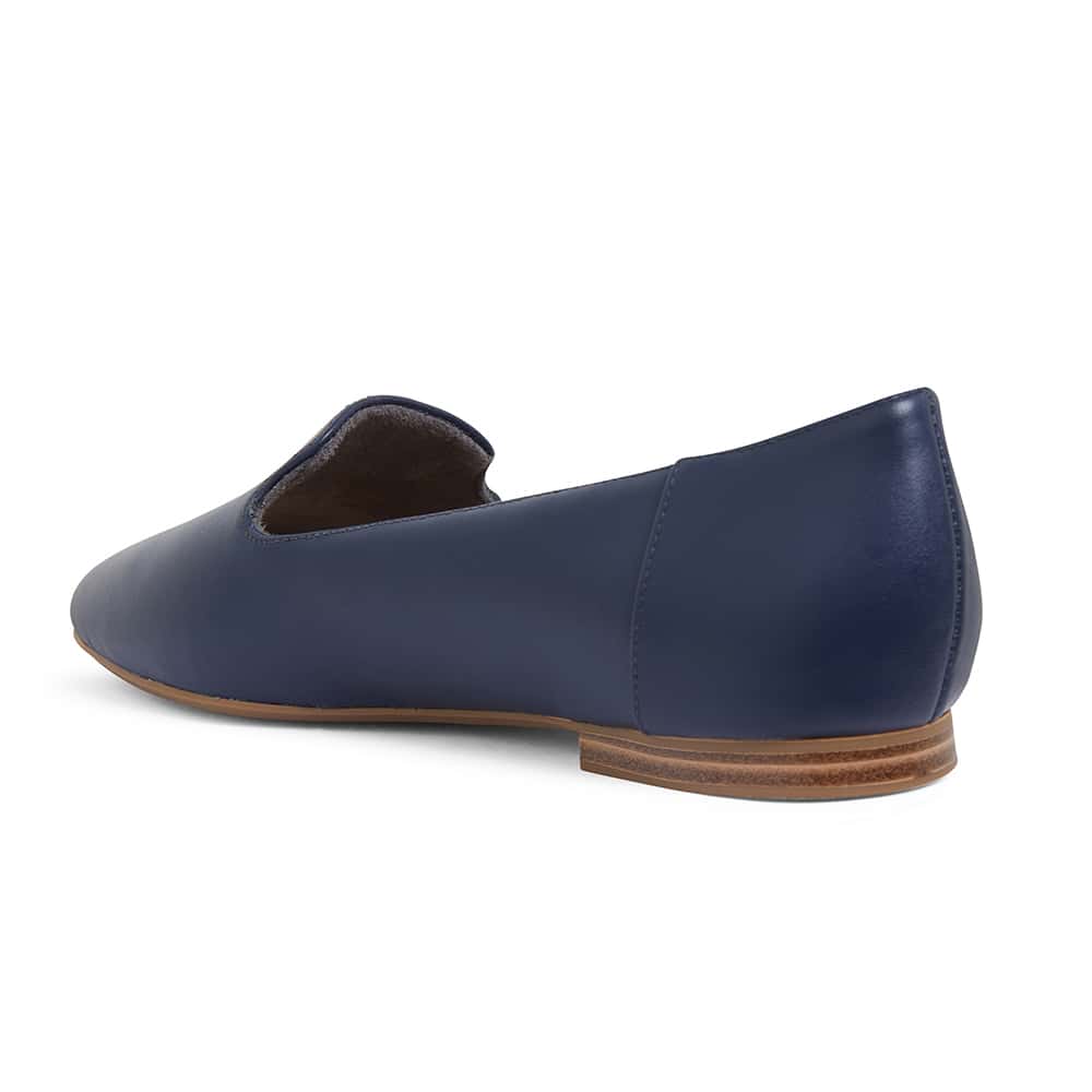 Hugo Flat in Navy Leather