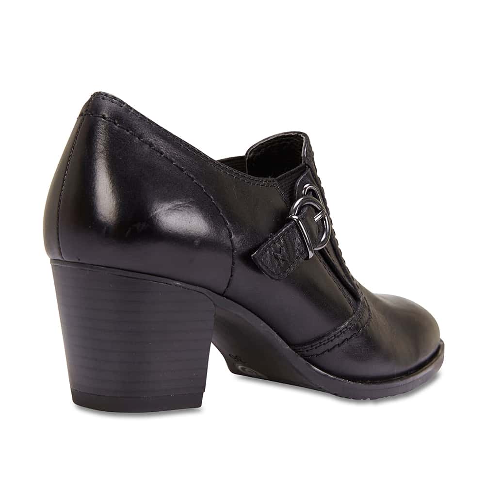 Irene Boot in Black Leather