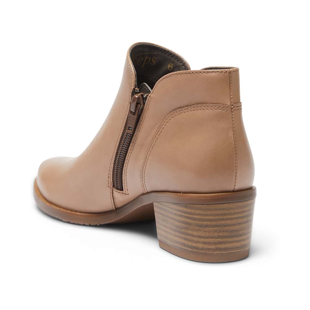 Jake Boot in Taupe Leather