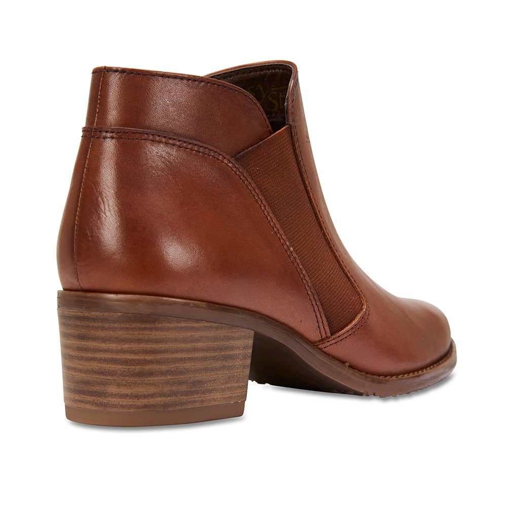 James Boot in Tan Leather