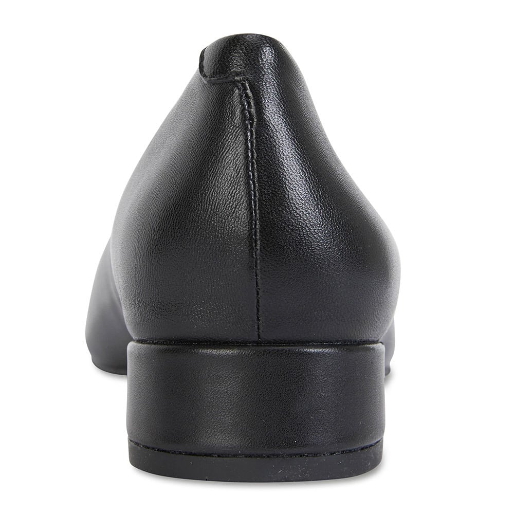 Janine Heel in Black Leather