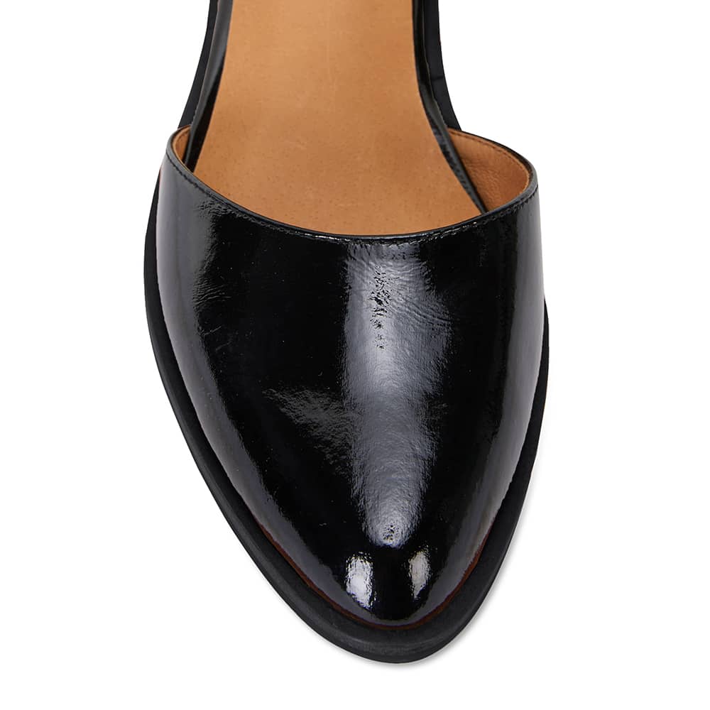 Jesinta Heel in Black Patent
