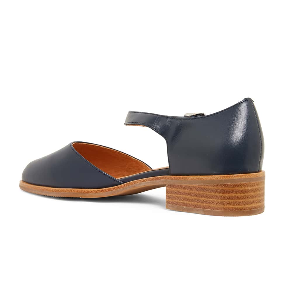 Jesinta Heel in Navy Leather