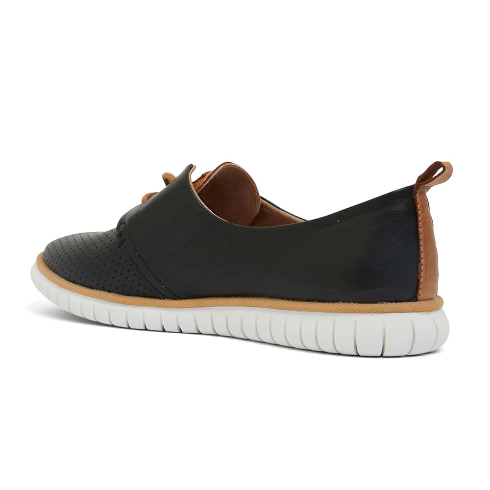 Jigsaw Sneaker in Black Leather