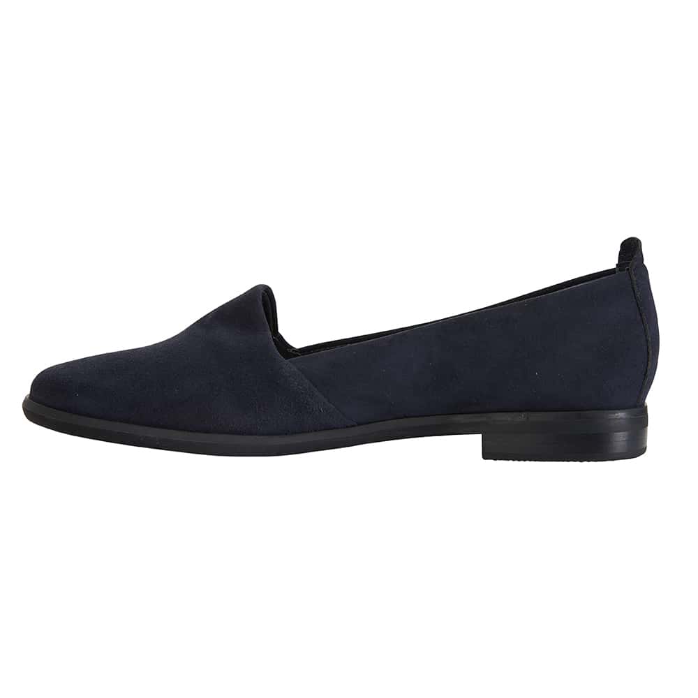 Kelly Flat in Navy Suede