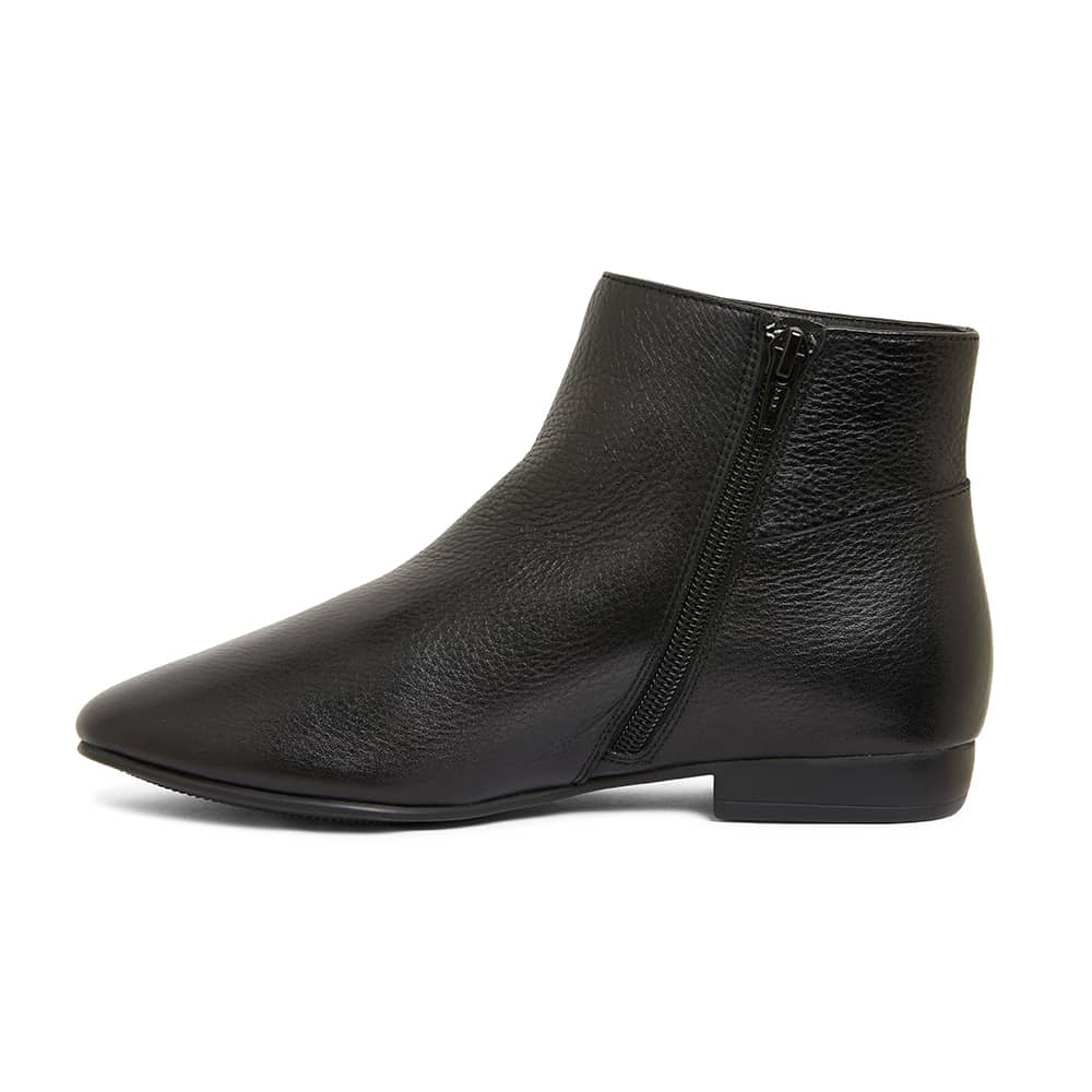 Kent Boot in Black Leather