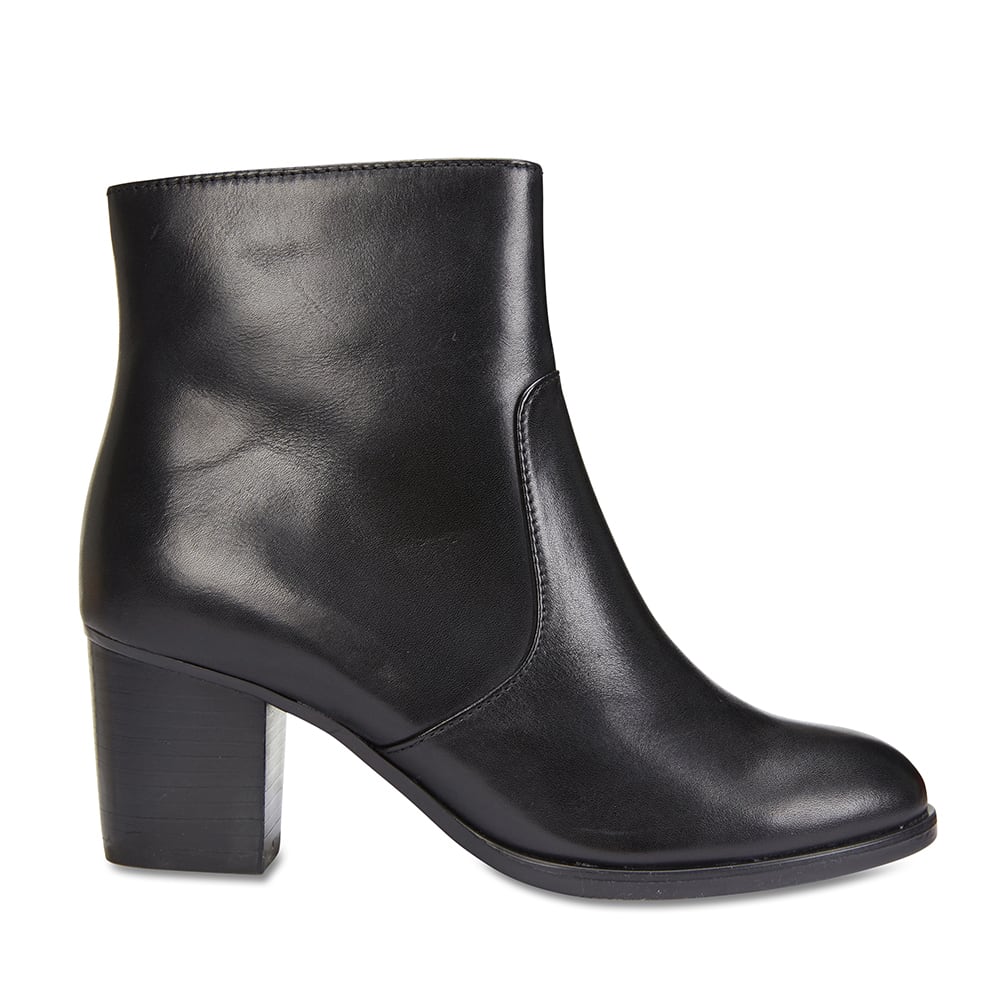 Kiama Boot in Black Leather