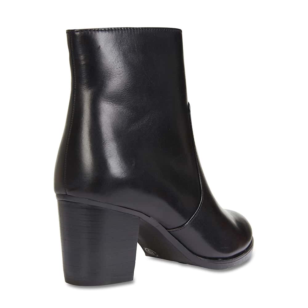 Kiama Boot in Black Leather
