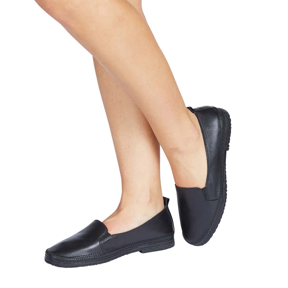 Kyla Loafer in Black Leather