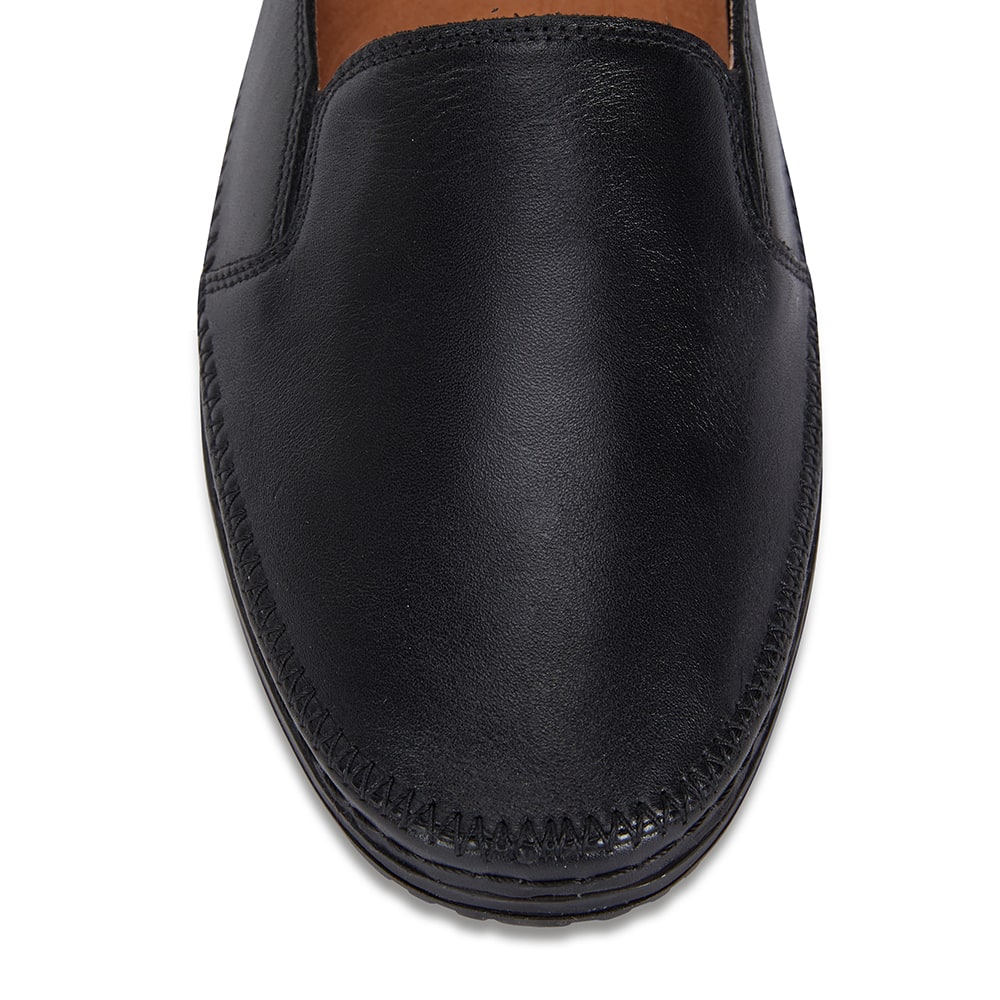 Kyla Loafer in Black Leather