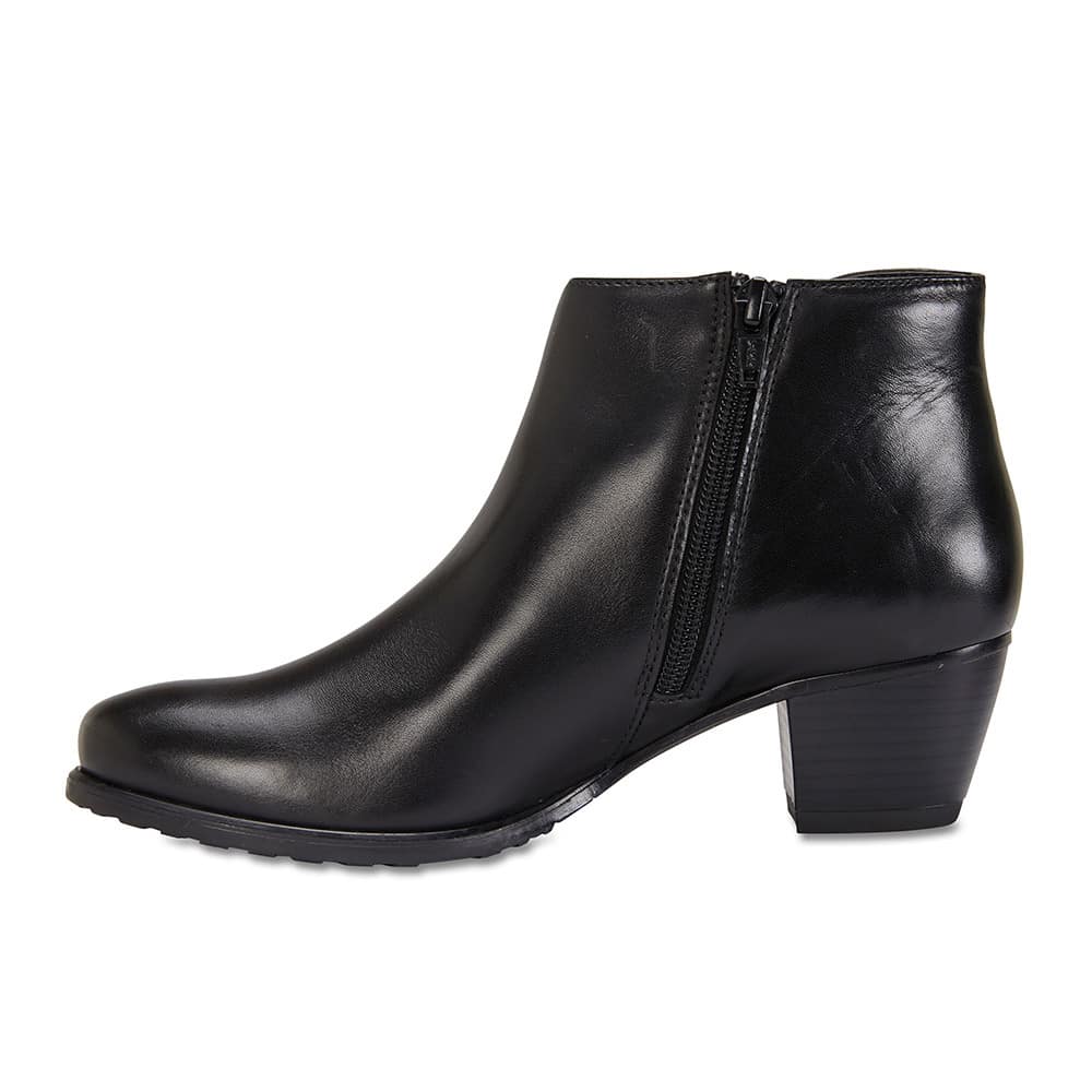 Lennon Boot in Black Leather
