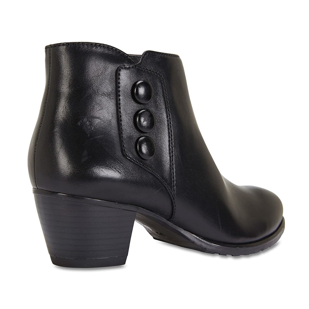 Lennon Boot in Black Leather