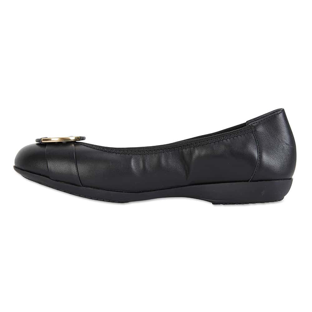 Nadine Flat in Black Leather