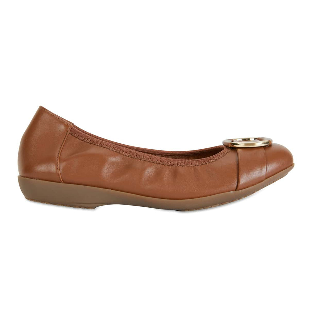 Nadine Flat in Tan Leather