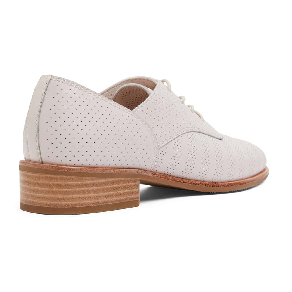 Nandy Brogue in Blush Leather