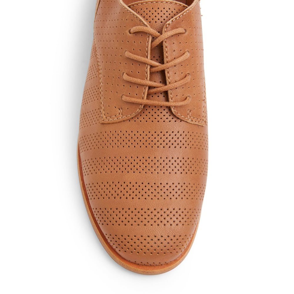 Nandy Brogue in Tan Leather
