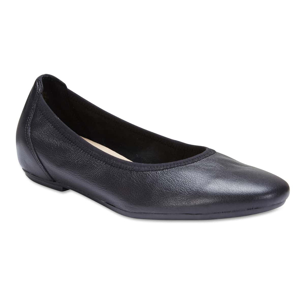 Pamper Flat in Black Leather | Easy Steps | Shoe HQ