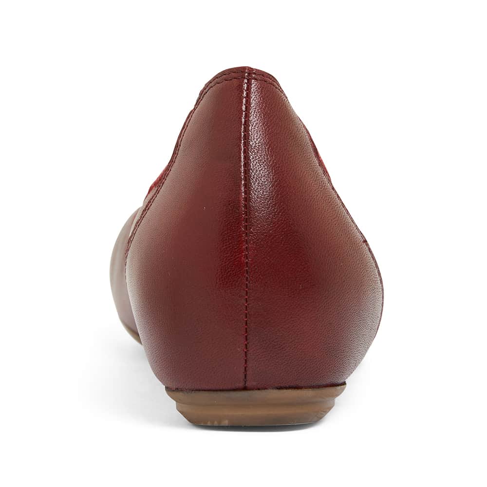 Pamper Flat in Cherry Leather