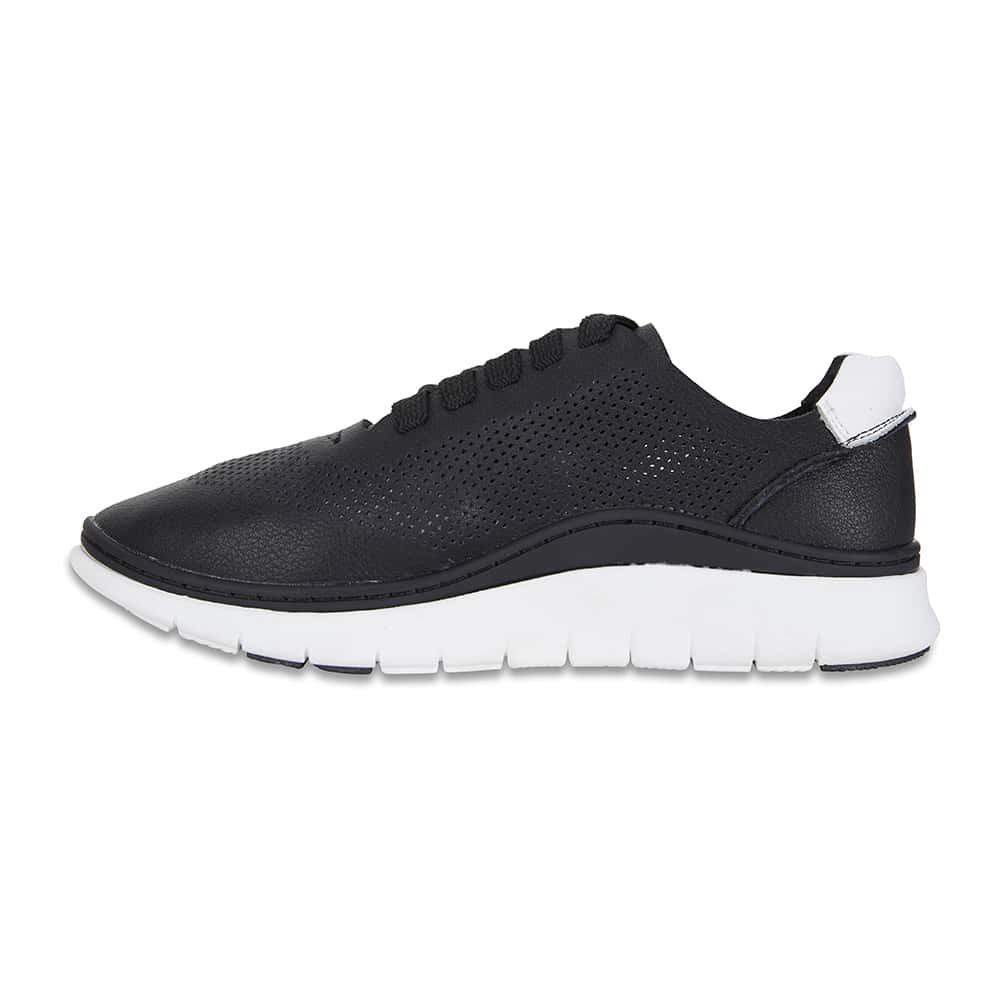 Ratio Sneaker in Black Leather