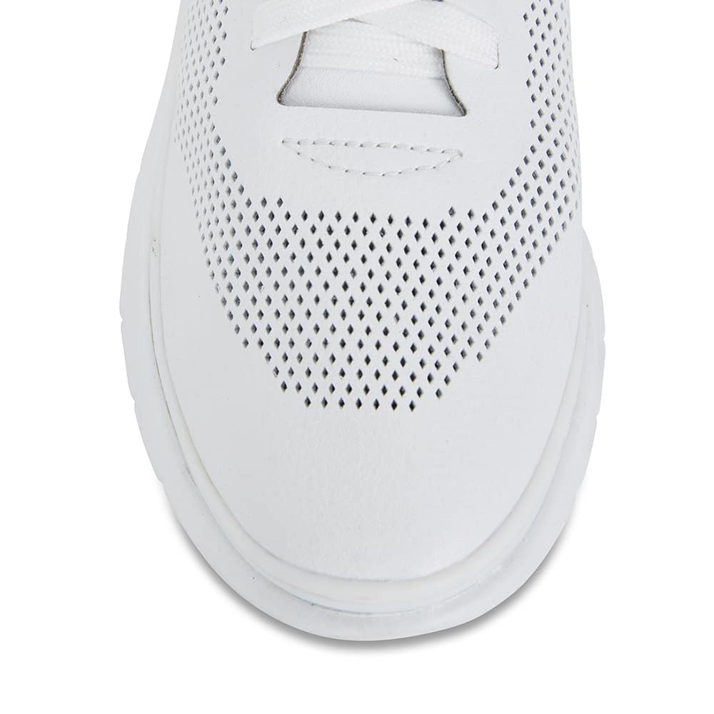 Ratio Sneaker in White Leather