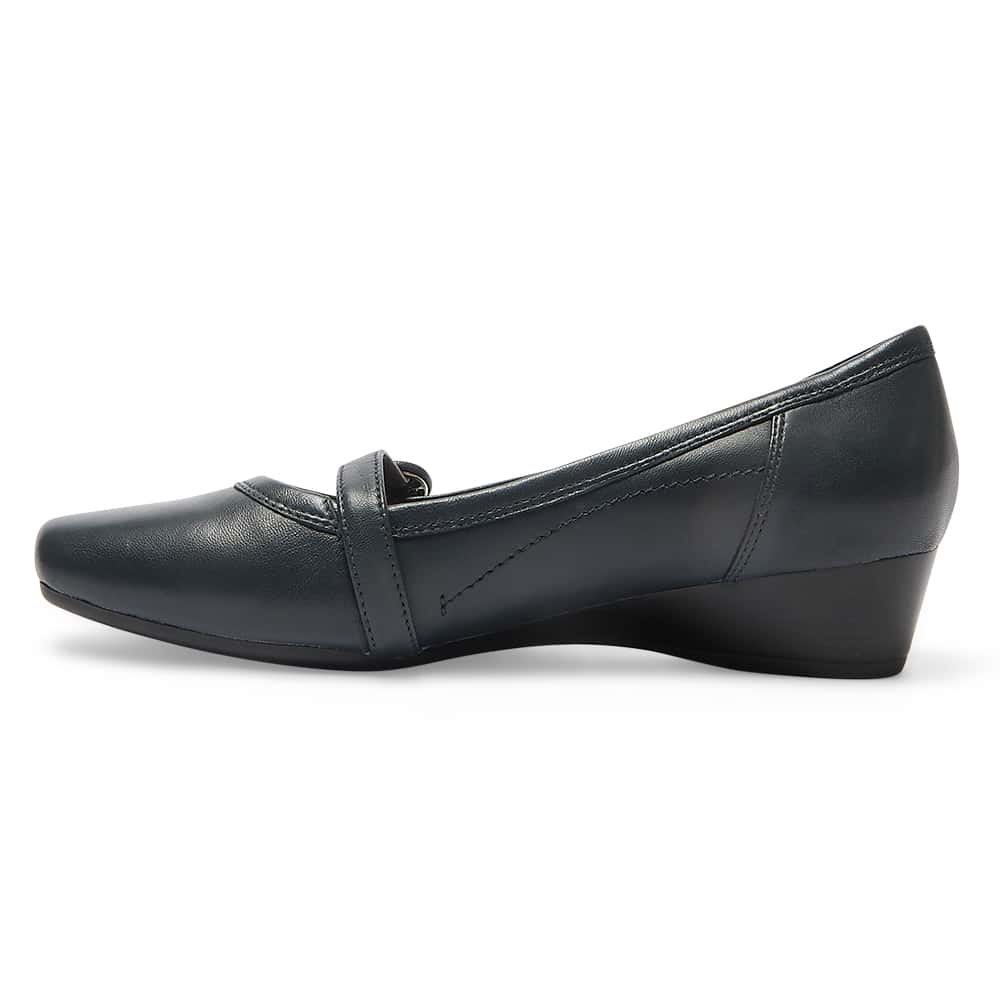 Savoy Heel in Navy Leather