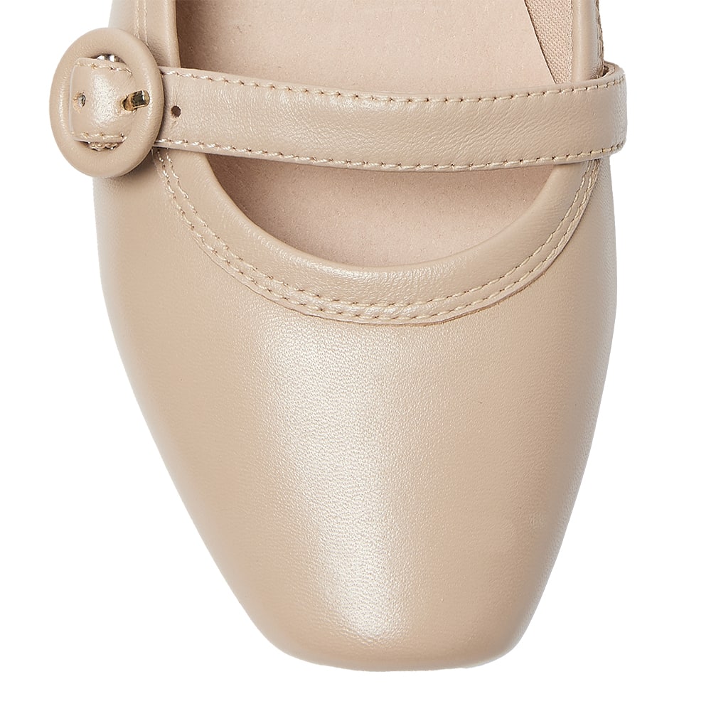 Savoy Heel in Nude Leather
