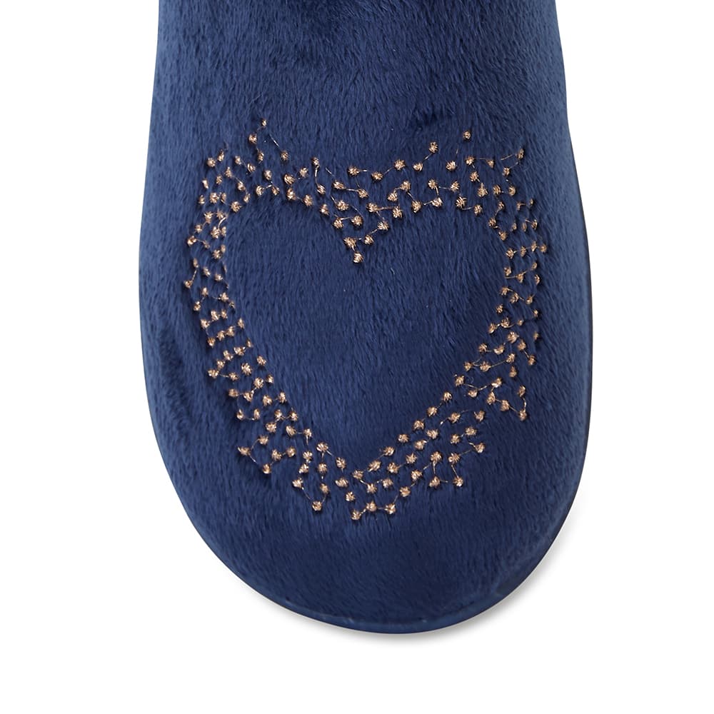 Squeeze Slipper in Navy Fabric