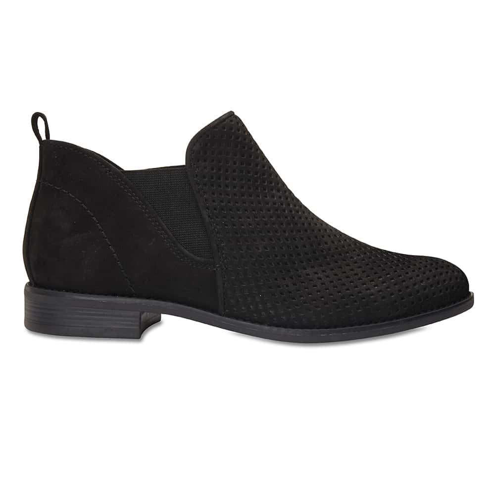 Stanford Boot in Black Nubuck