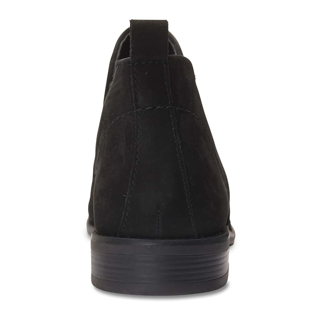 Stanford Boot in Black Nubuck