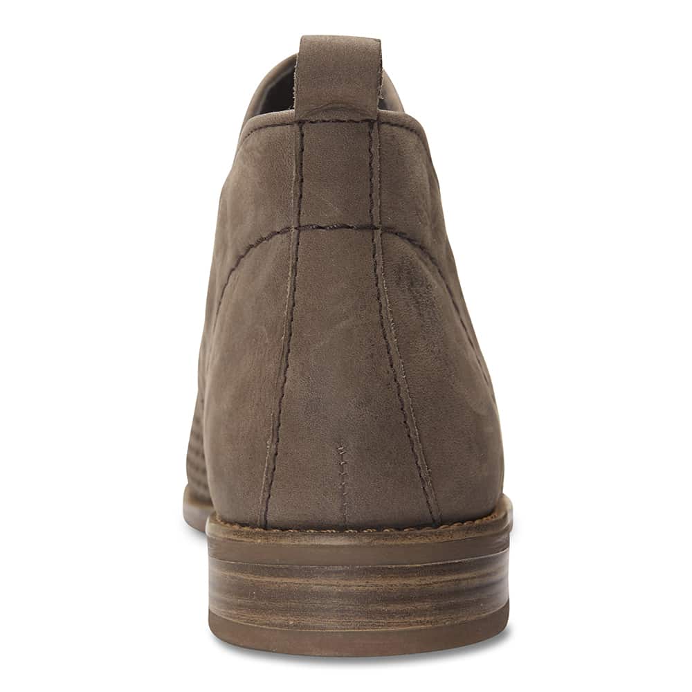 Stanford Boot in Grey Nubuck