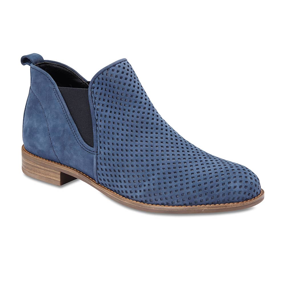 Stanford Boot in Navy Nubuck
