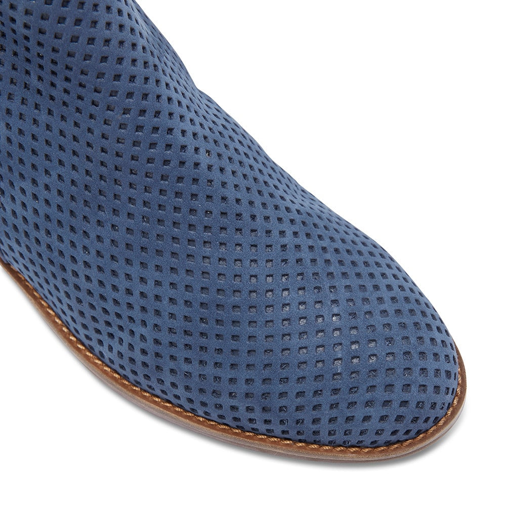 Stanford Boot in Navy Nubuck