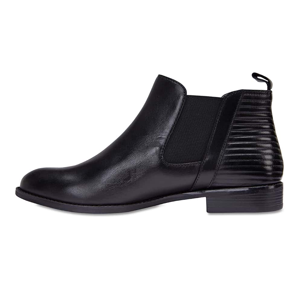 Sutton Boot in Black Leather