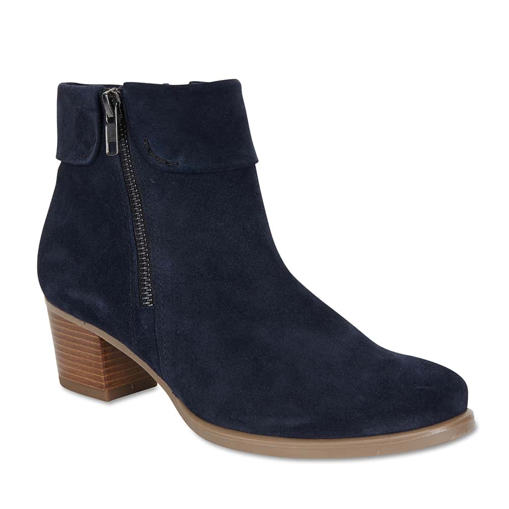 Tenor Boot in Navy Suede