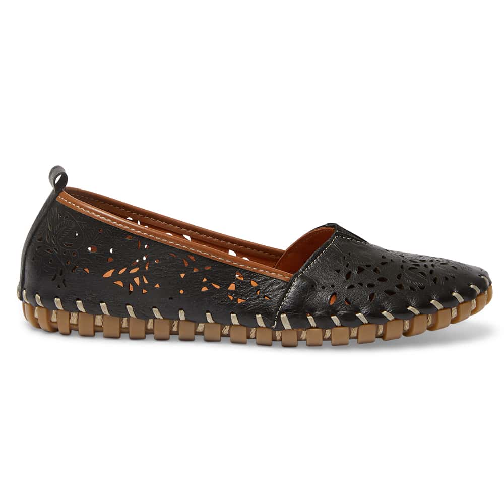 Tilly Flat in Black And Tan Leather